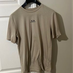 Oakley tee